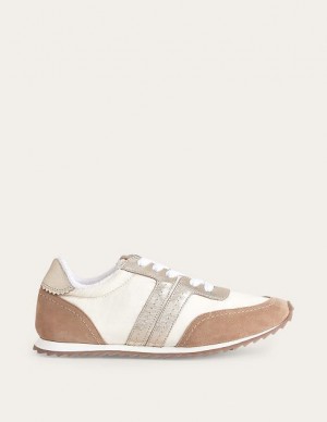 Gold Women's Boden Runner Sneakers | 92831QZAN