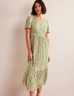 Green Women's Boden V-neck Tiered Maxi Dress | 50473NFKM