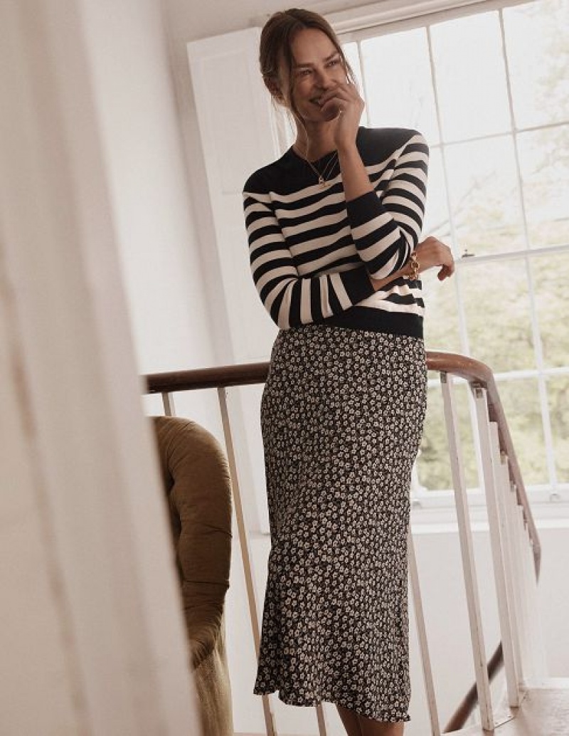 Black Women's Boden Bias-cut Printed Skirts | 18706ENWO