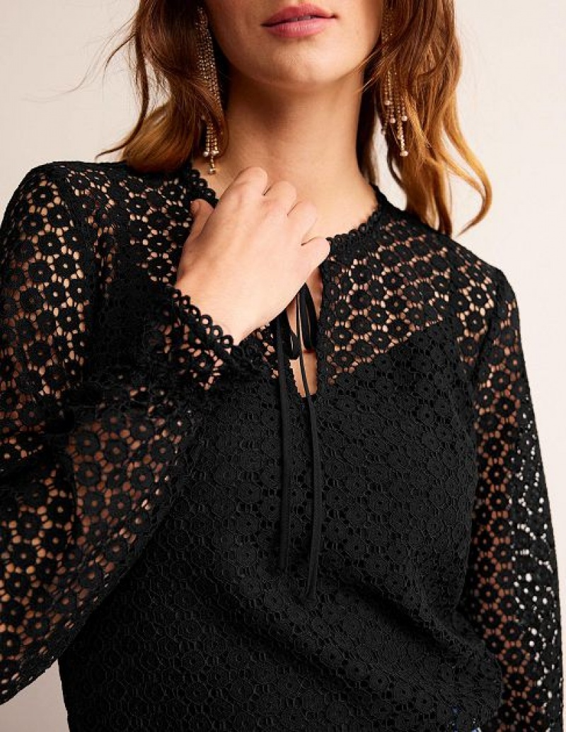 Black Women's Boden Geo Lace Romantic Tops | 97163RDMQ