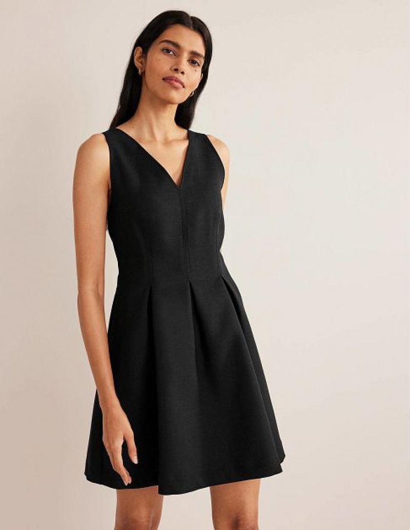 Black Women's Boden V-neck Skater Mini Dress | 64501KZHO