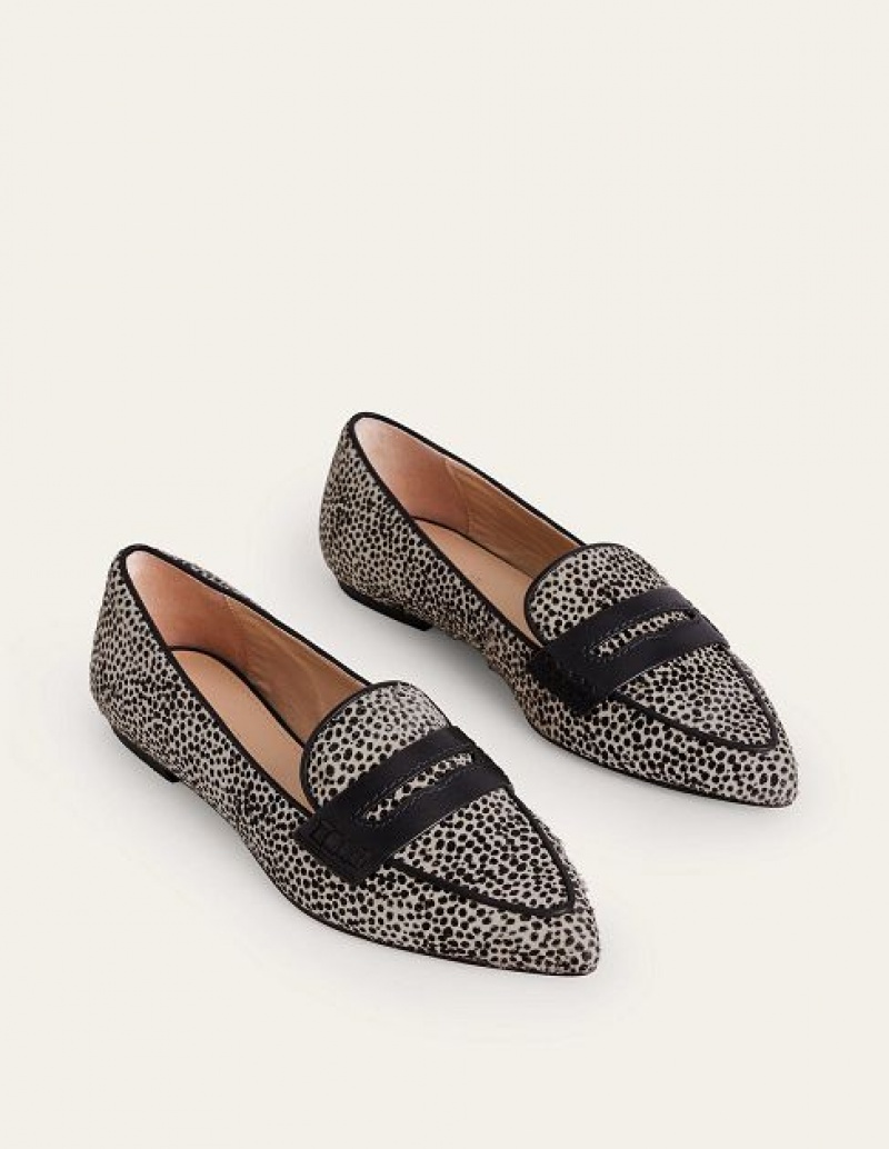 Black / White Women's Boden Pointed Loafers | 15893FEJZ