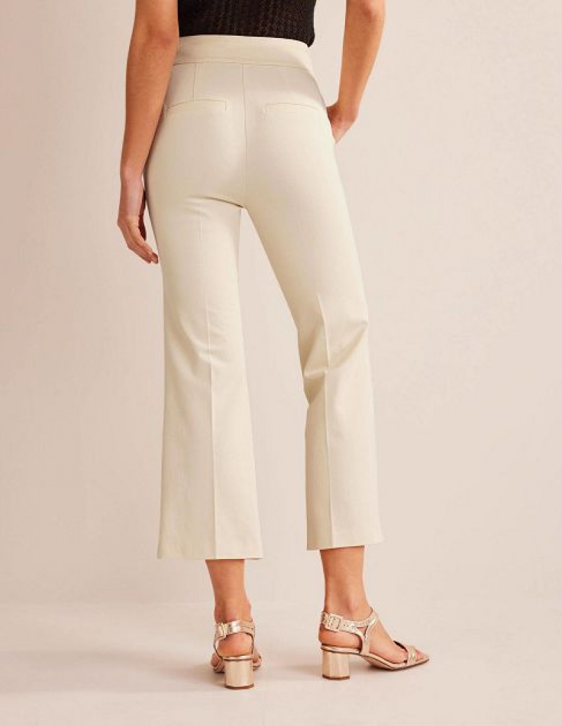 Cream Women's Boden Bi-stretch Crop Flare Pants | 64915HGWB