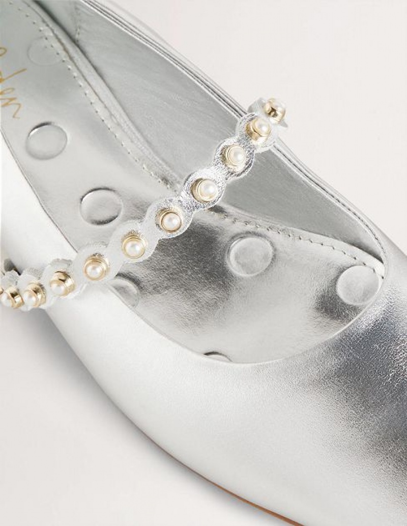 Silver Metal Women's Boden Pearl Strap Flats | 01829OJKX