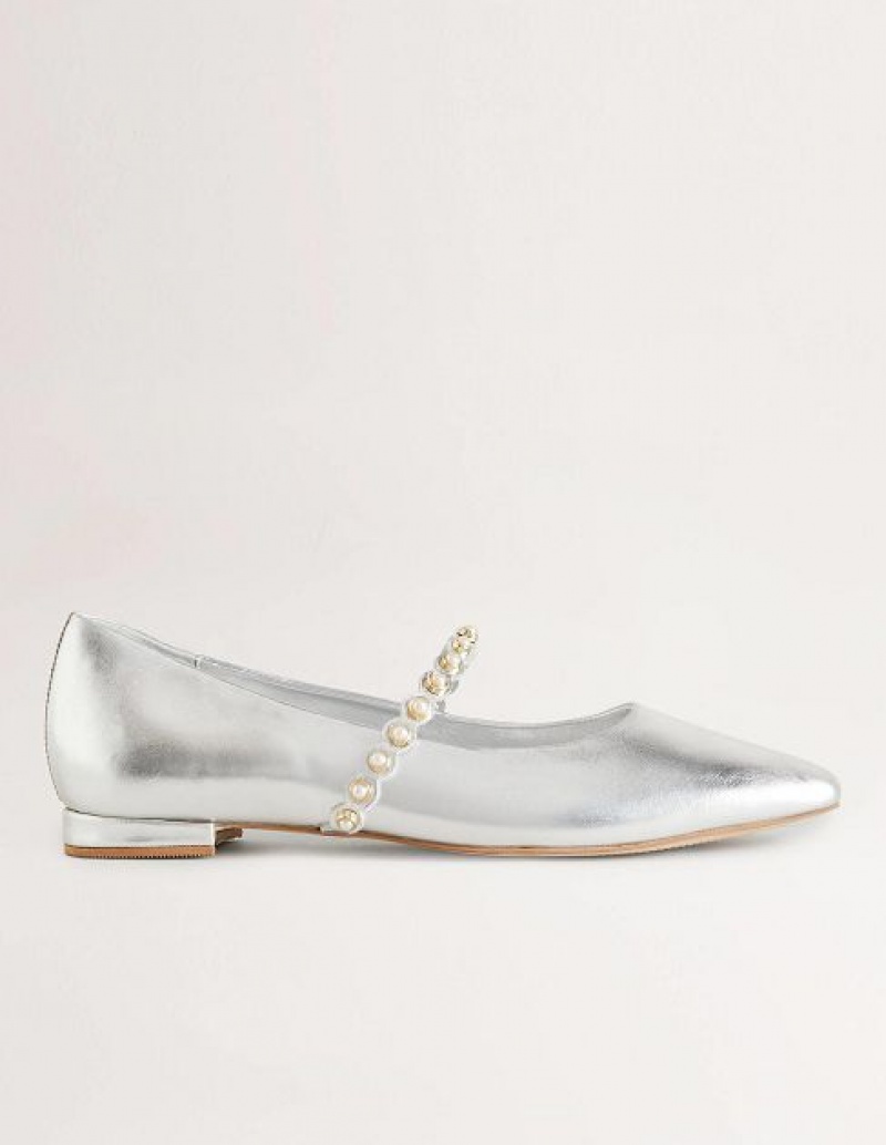 Silver Metal Women\'s Boden Pearl Strap Flats | 01829OJKX